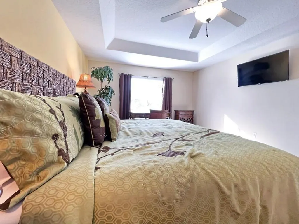 Henley Haven Villa Davenport